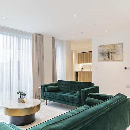 Luxury Spacious Flat With Communal Gardens And Parking London Exterior foto