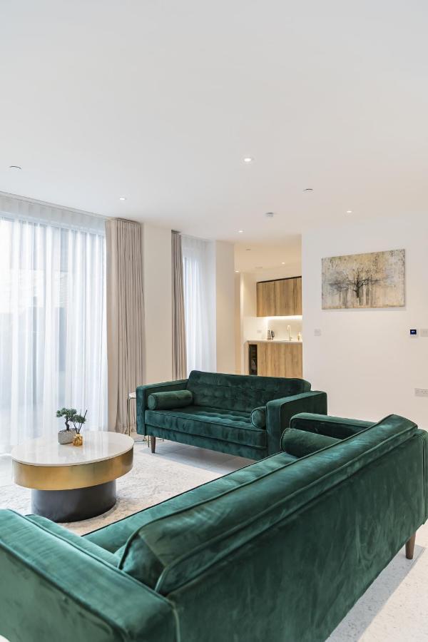 Luxury Spacious Flat With Communal Gardens And Parking London Exterior foto